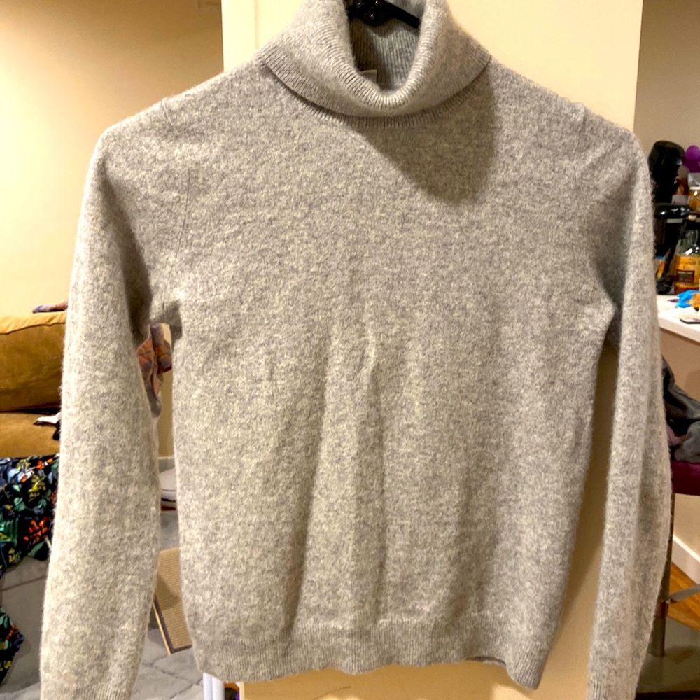 Uniqlo Cashmere sweater